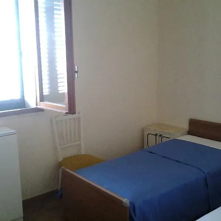 E Baia Hotel 2*