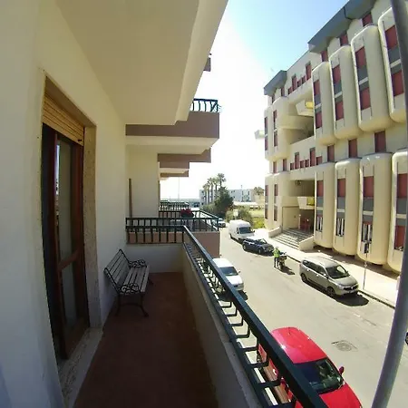 E Baia Hotel 2*