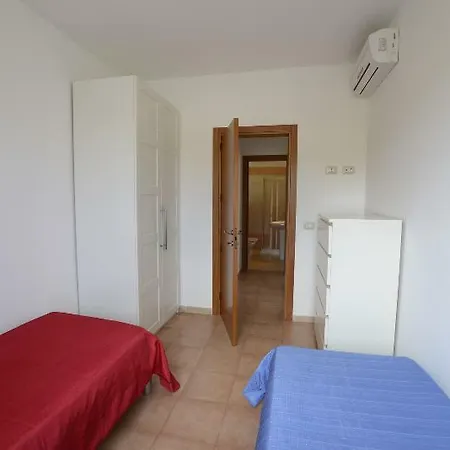 Hotel E Baia 2*